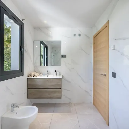 别墅 Alegria By Kura Homes