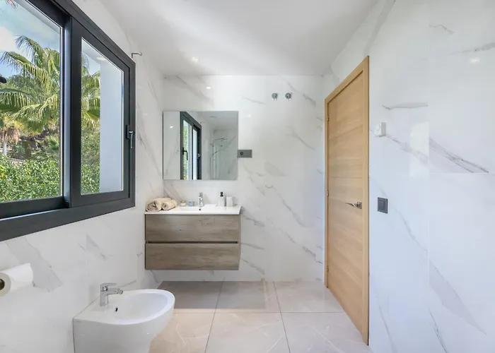 فيلة Alegria By Kura Homes