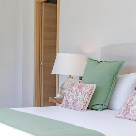 Alegria By Kura Homes Марбелья