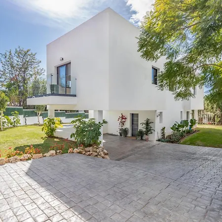 Alegria By Kura Homes Вілла Марбелья